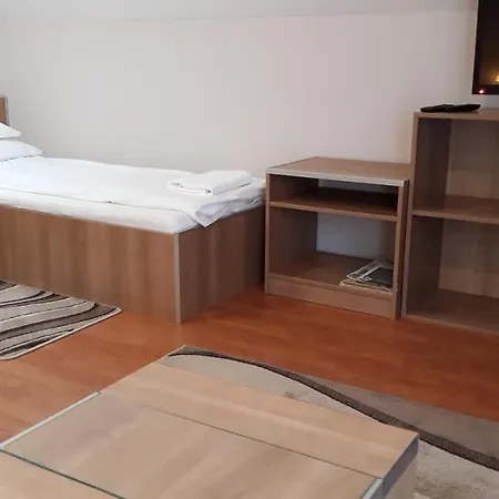 Csipkehaz Guest house Cserkeszolo