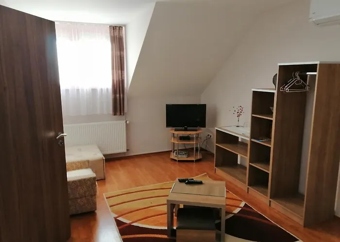 Guest house Csipkehaz 3*