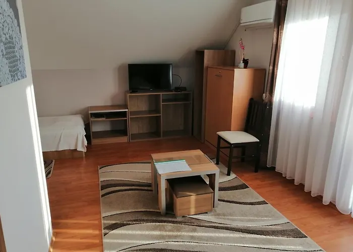 Csipkehaz Guest house