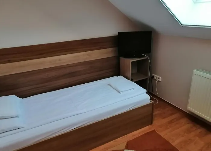 Csipkehaz Guest house 3*