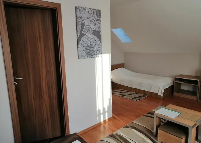 Csipkehaz Cserkeszolo