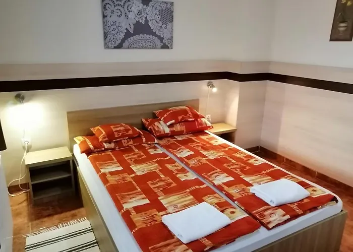 Csipkehaz Guest house Cserkeszolo